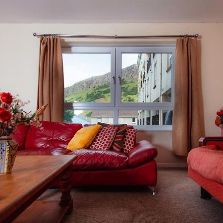 Fab Arthur Seat Views, Old Town Apartment Эдинбург Экстерьер фото