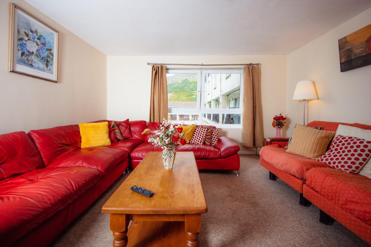 Fab Arthur Seat Views, Old Town Apartment Эдинбург Экстерьер фото